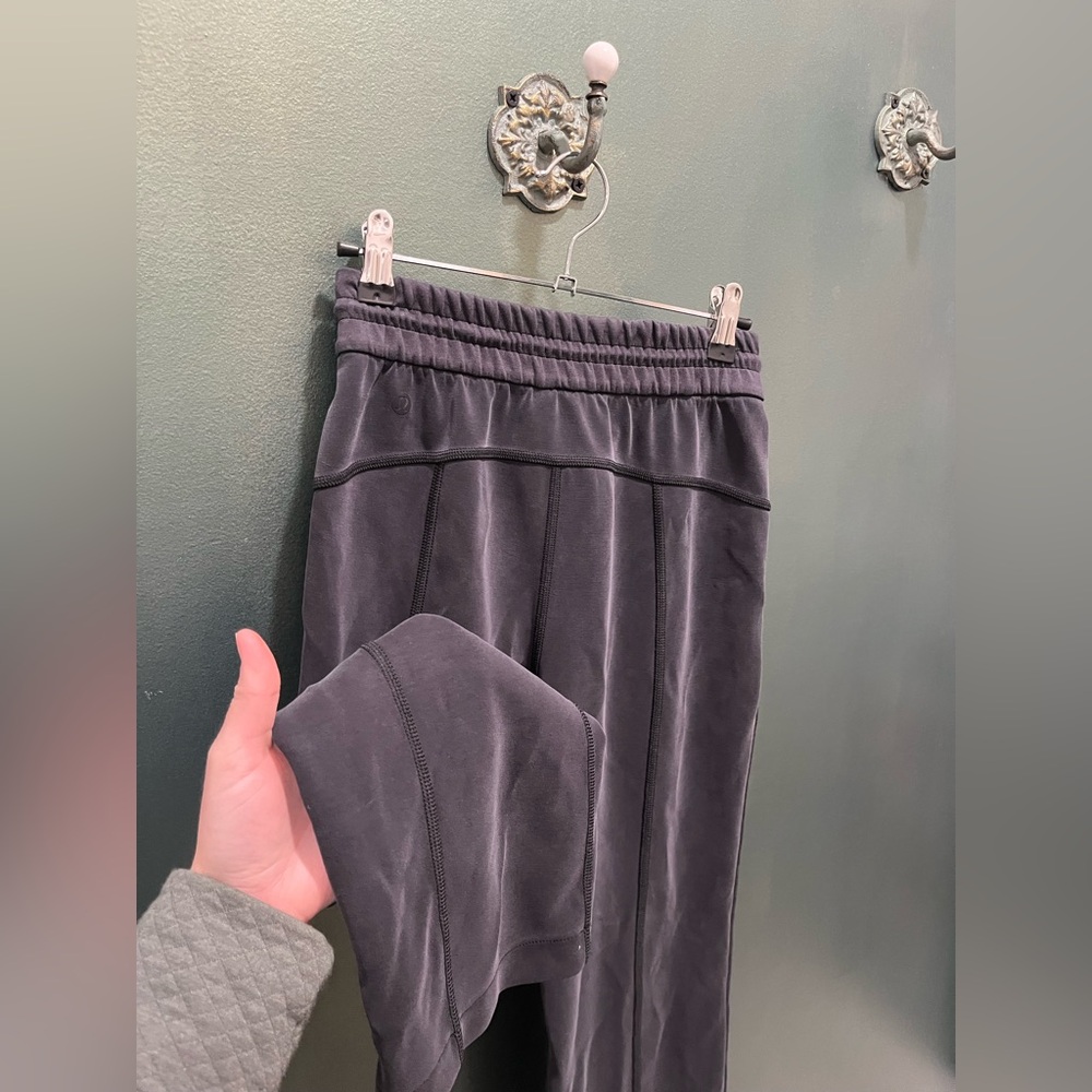 Lululemon Softstreme HR Straight Leg Crop